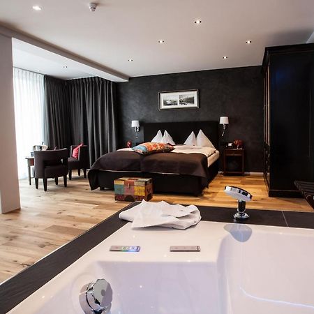 Hotel Riviera Loft Weggis Luaran gambar